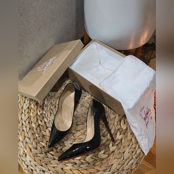 Christian Louboutin So Kate Patent Pointed-Toe Red Sole Pumps - S - Picture 4 of 10